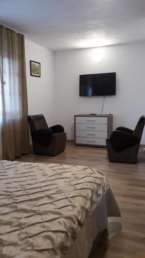 Casa Mariana - Comuna Arefu, Transfagarasan Căpăţîneni-Ungureni Exterior foto